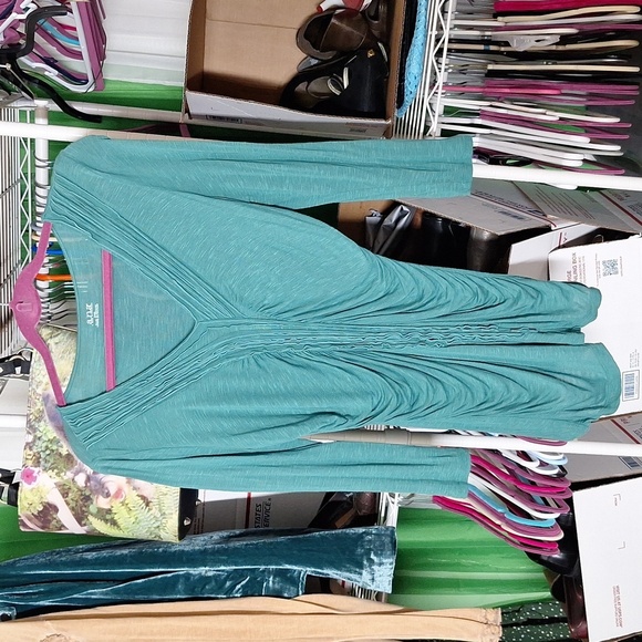 a.n.a BLUE ROUCHED V-NECK TOP SIZE SMALL - Picture 1 of 4